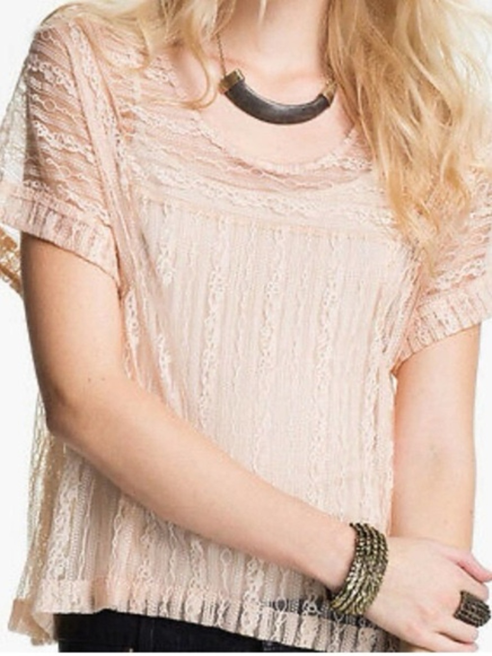326. Free People Cream Lace Scoop Neck Blouse Tshirt